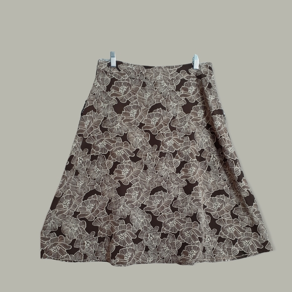 Womens sz 10 Sag Harbor A line brown white Floral print skirt Great condition - Picture 9 of 10
